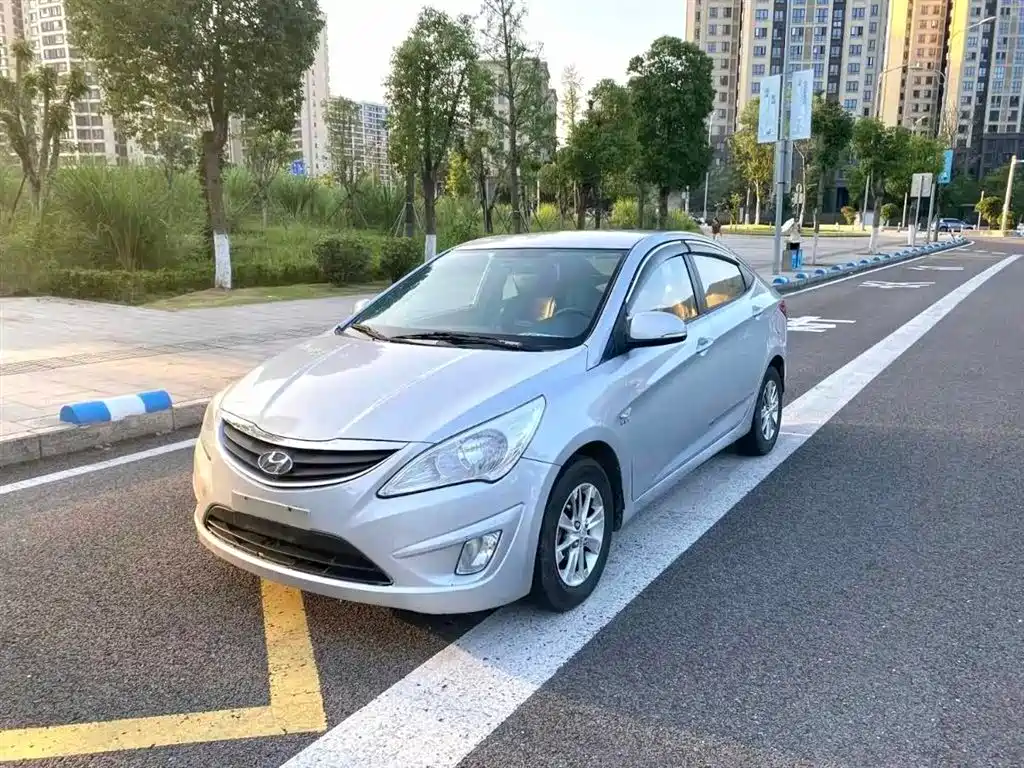 Hyundai Verna 2013