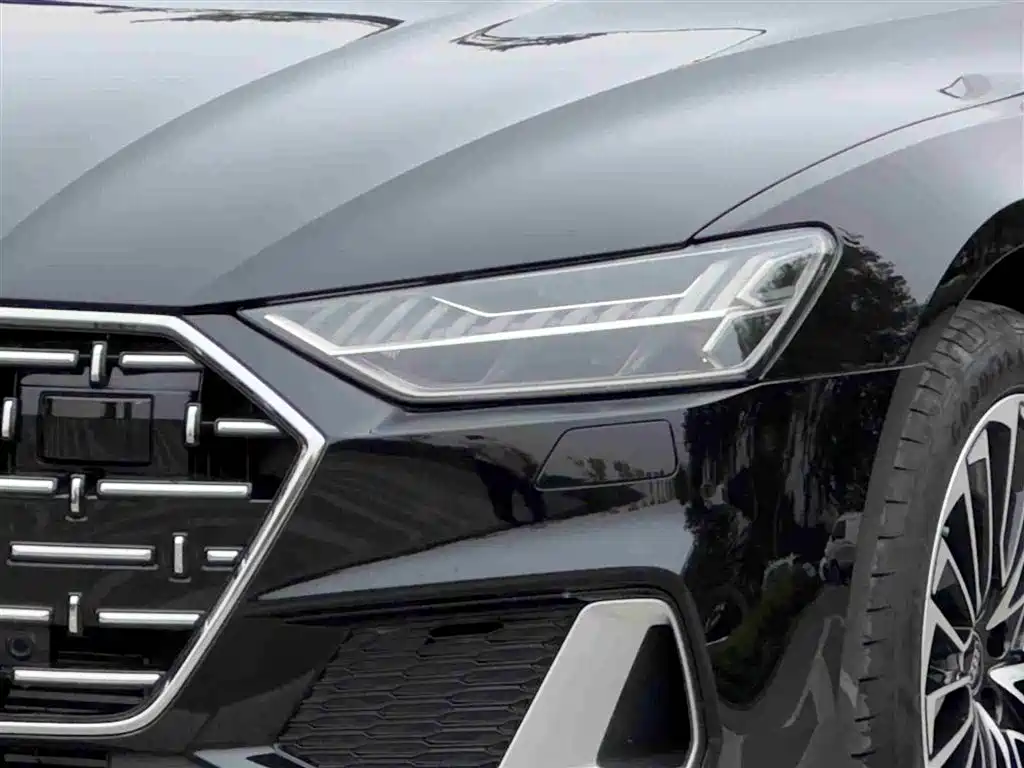 Audi A7L 2025 — фото 3