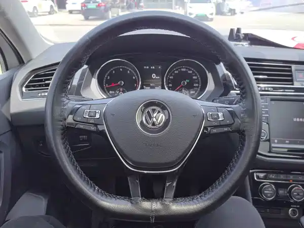 Volkswagen Tiguan L 2018
