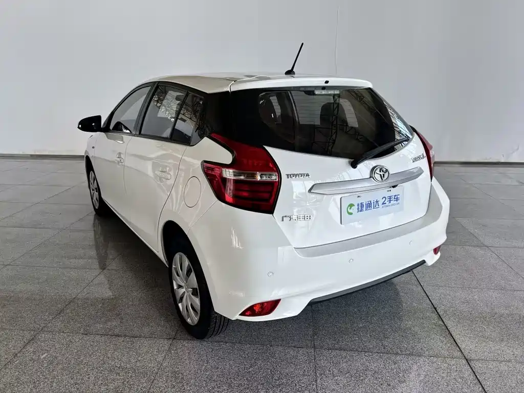 Toyota Yaris L 2019 — фото 26