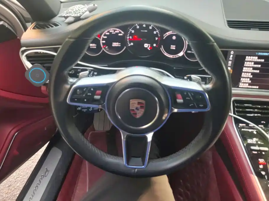 Porsche Panamera 2019 — фото 15