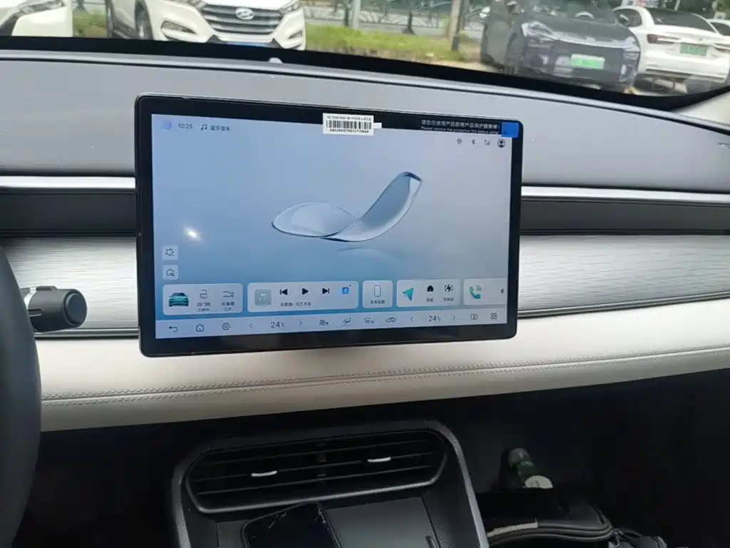 BYD Seal 05 DM-i 2025 — фото 13