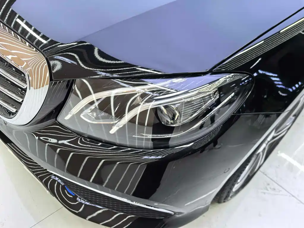 Mercedes-Benz E-Class 2019 — фото 16