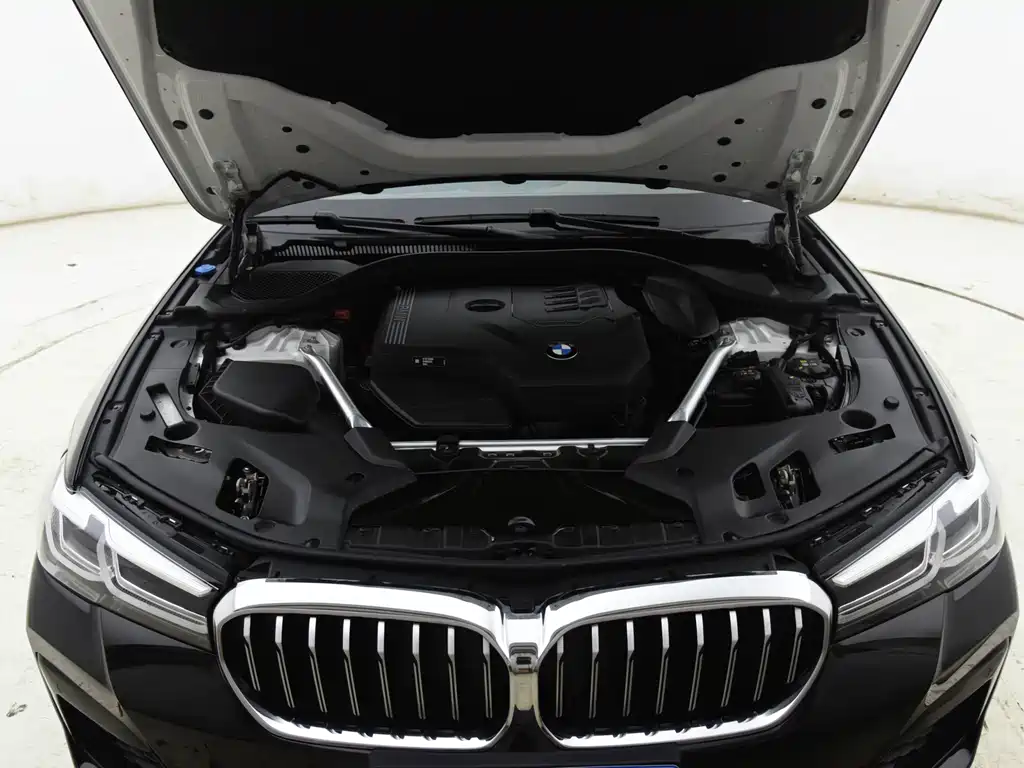 BMW 5 Series 2023