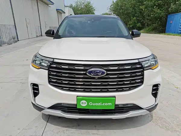 Ford Explorer 2023