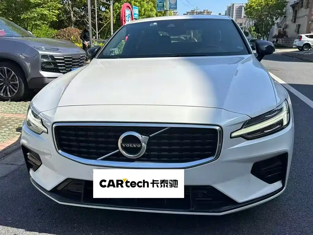 Volvo S60 2020 — фото 2