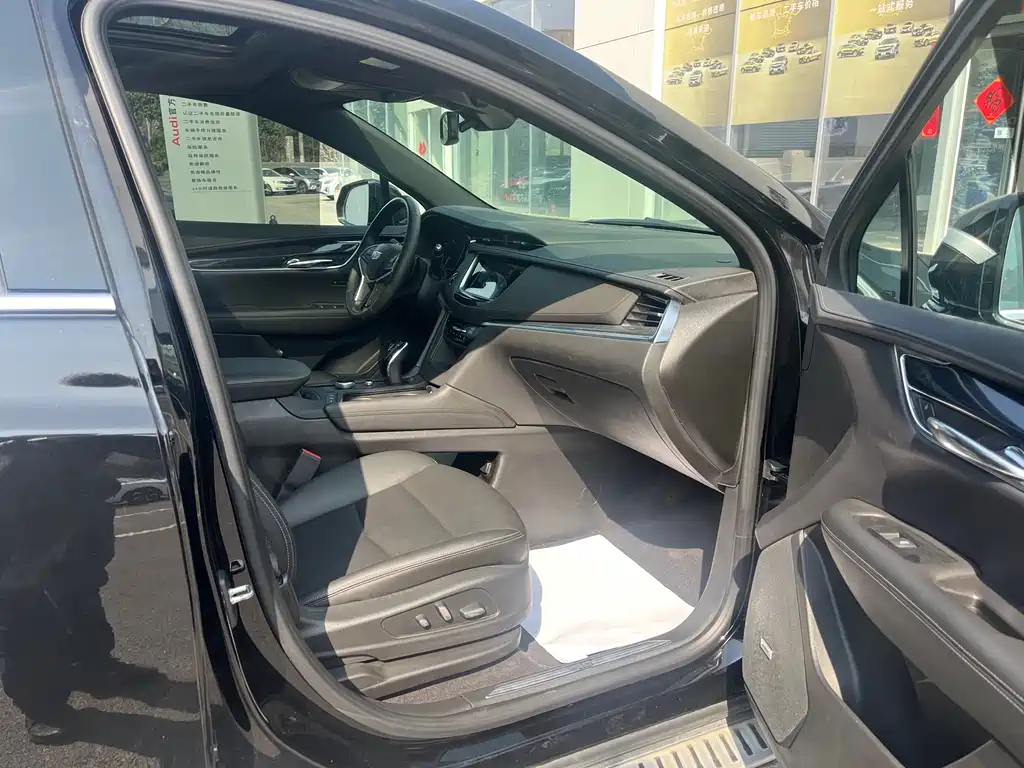 Cadillac XT5 2024 — фото 19