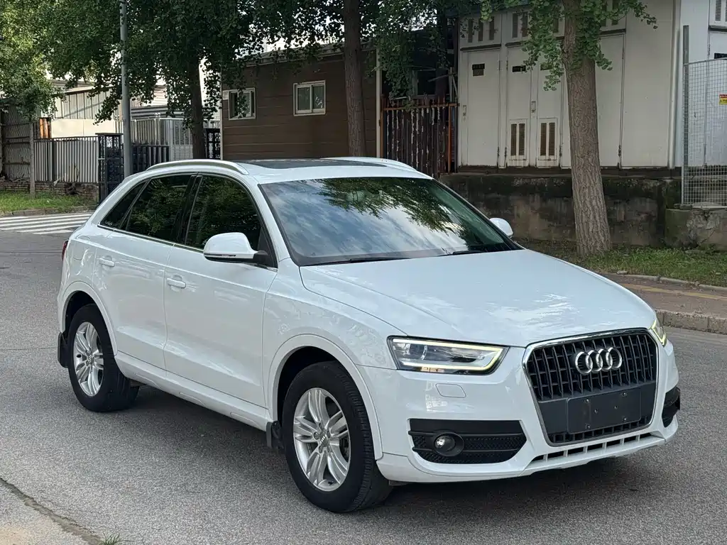 Audi Q3 2014