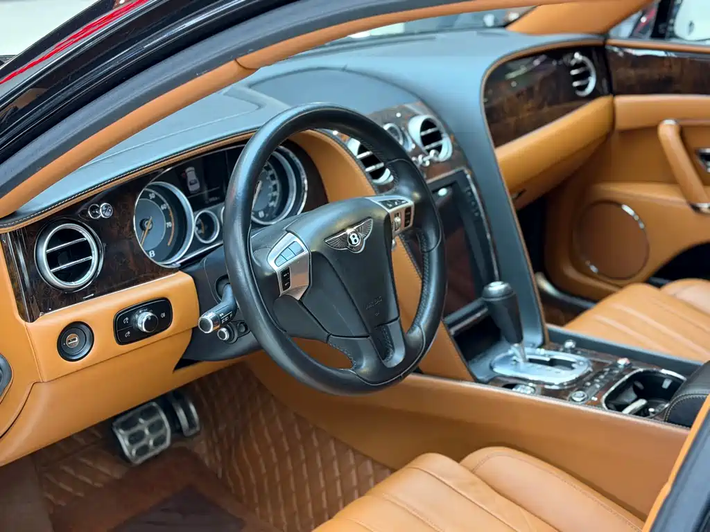 Bentley Flying Spur 2016 — фото 5