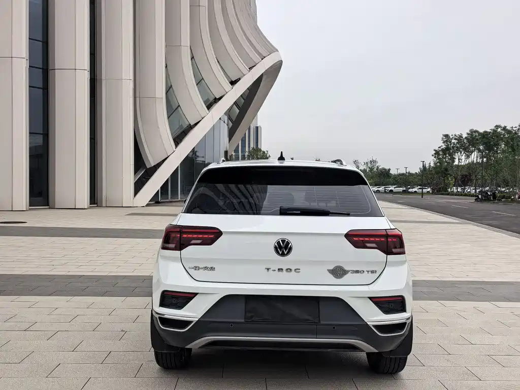 Volkswagen T-Roc 2022 — фото 5