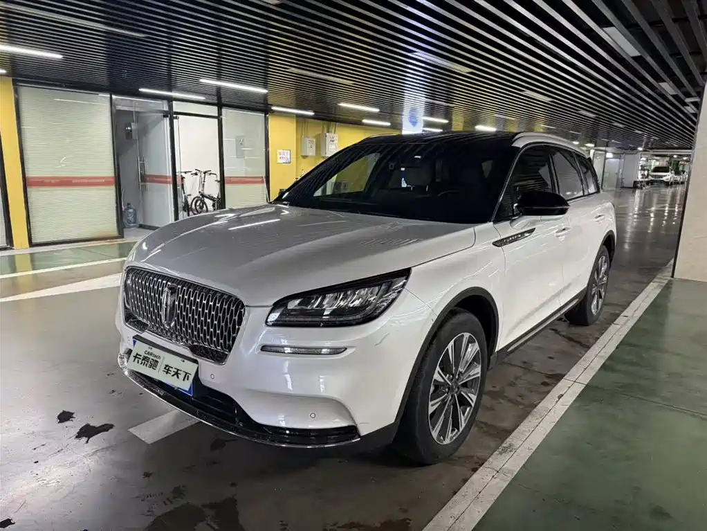 Lincoln Corsair 2021