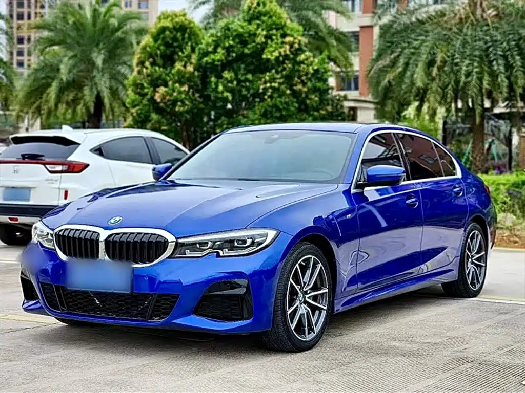 BMW 3 Series 2019 — фото 2