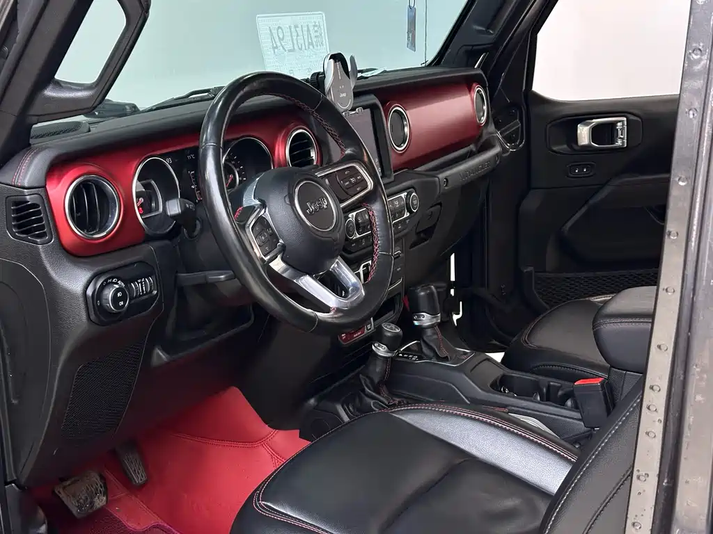 Jeep Wrangler 2021 — фото 10
