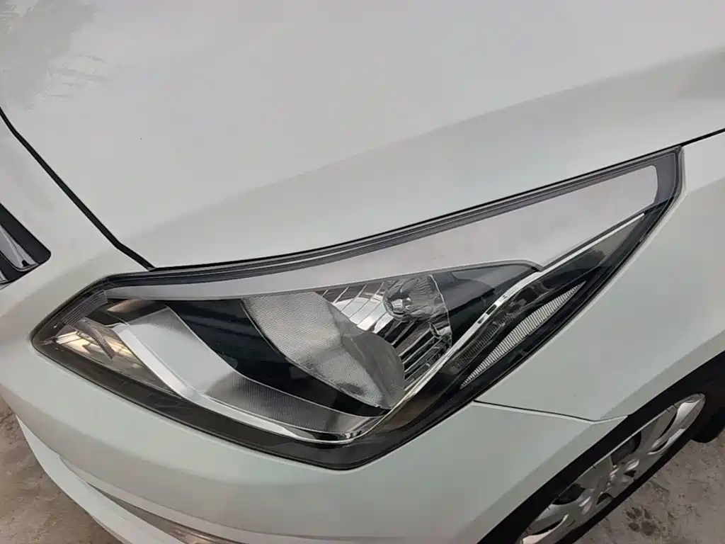 Hyundai Accent 2014 — фото 24