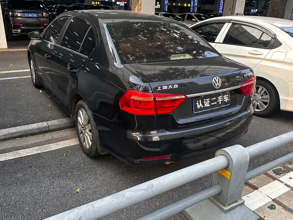 Volkswagen Lavida 2013