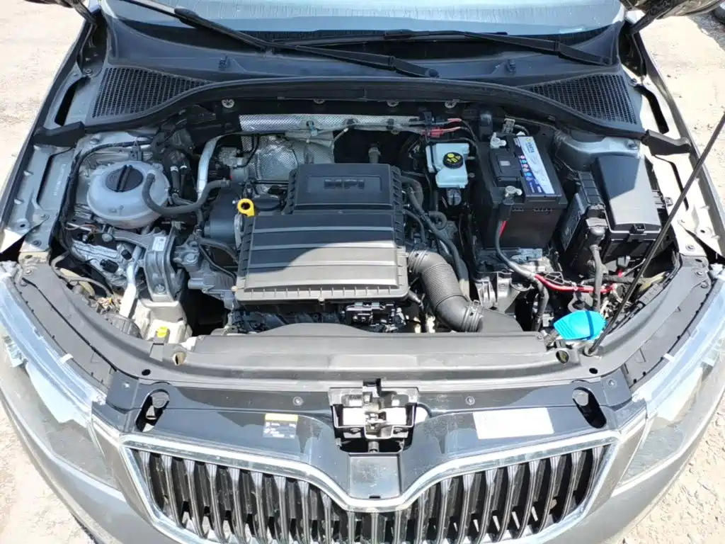 Skoda Octavia 2017 — фото 20