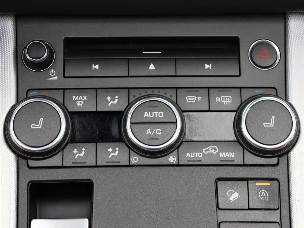 Land Rover Evoque 2018 — фото 15