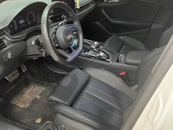 Audi A4L 2024