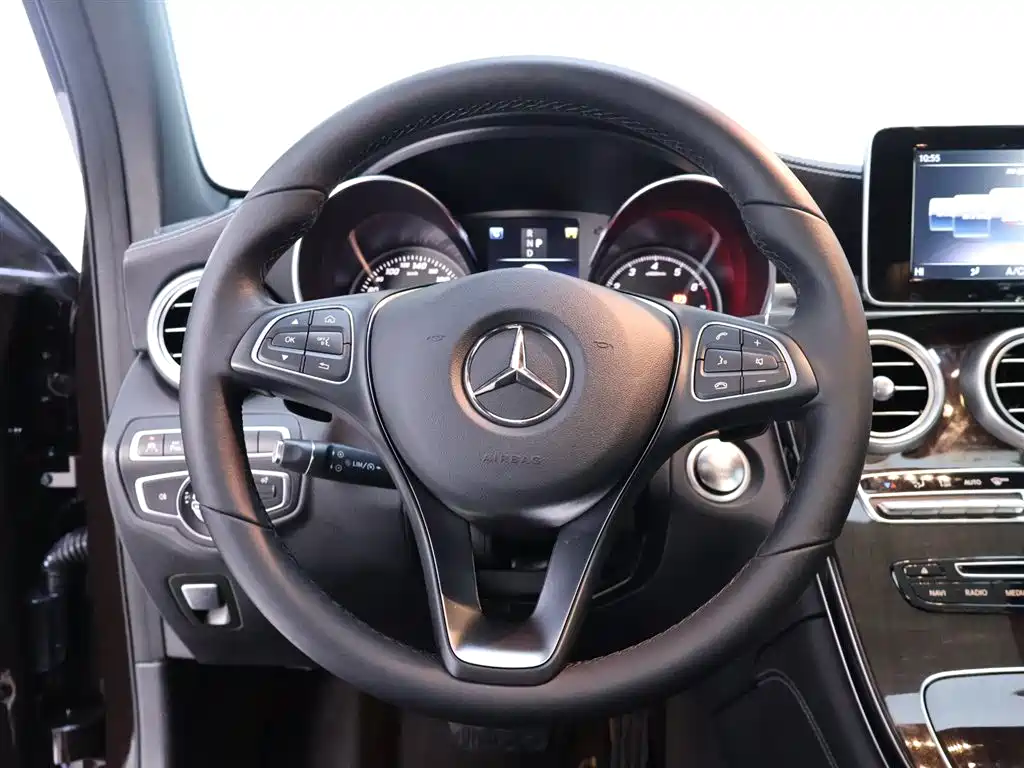 Mercedes-Benz GLC 2019 — фото 16