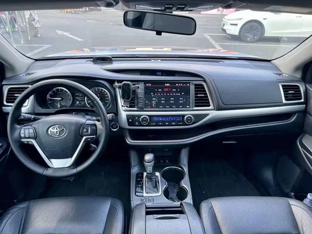 Toyota Highlander 2016 — фото 14