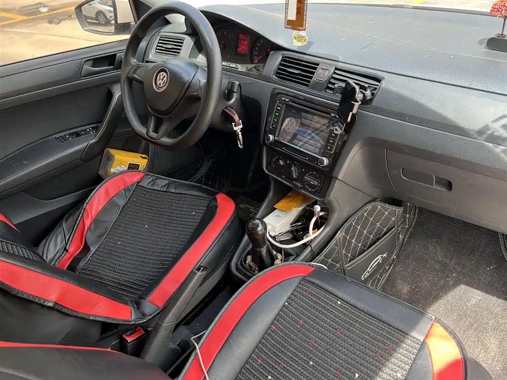Volkswagen Santana 2016