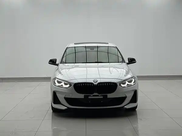 BMW 1 Series 2023