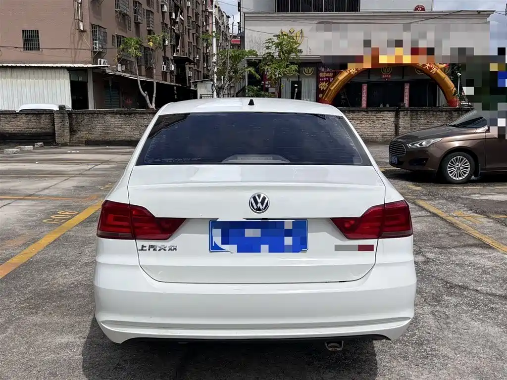 Volkswagen Santana 2016