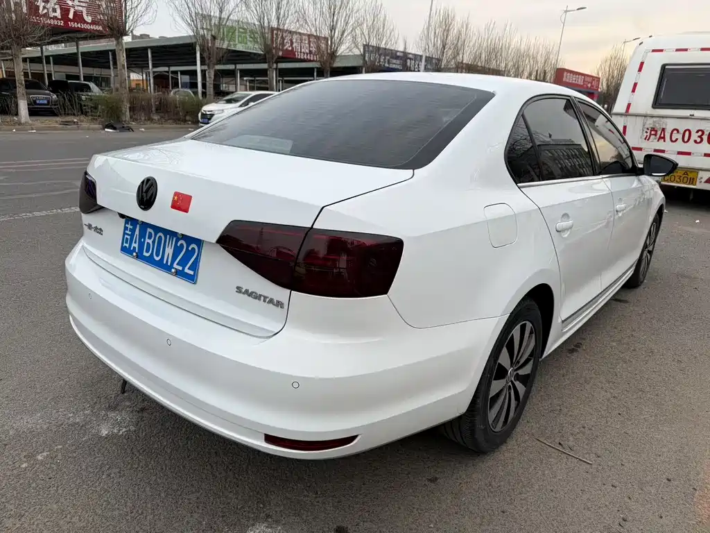Volkswagen Sagitar 2019
