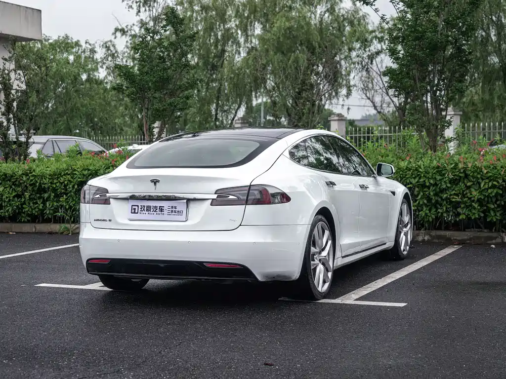 Tesla Model S 2017