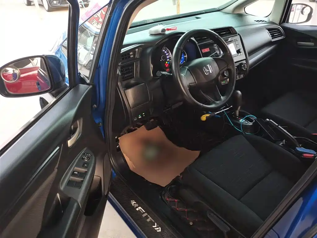 Honda Fit 2018 — фото 16