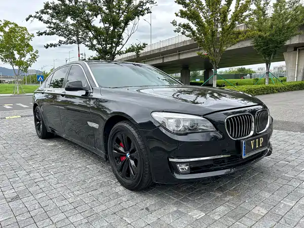 BMW 7 Series 2011