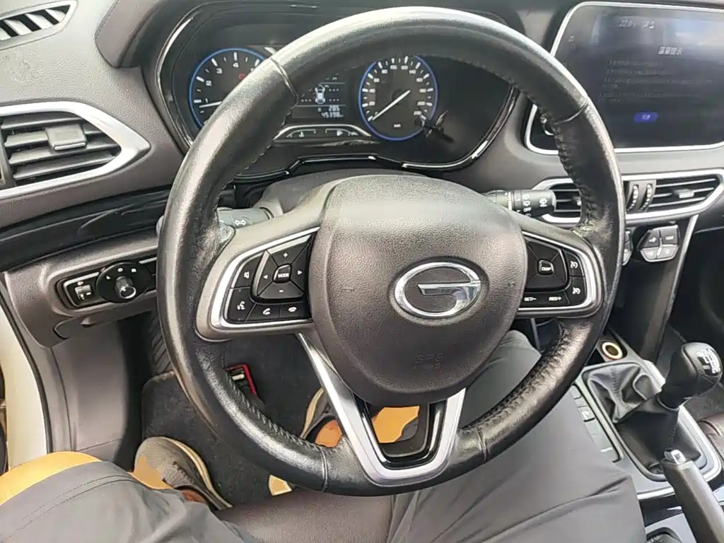 GAC Motor Trumpchi GS4 2018 — фото 11