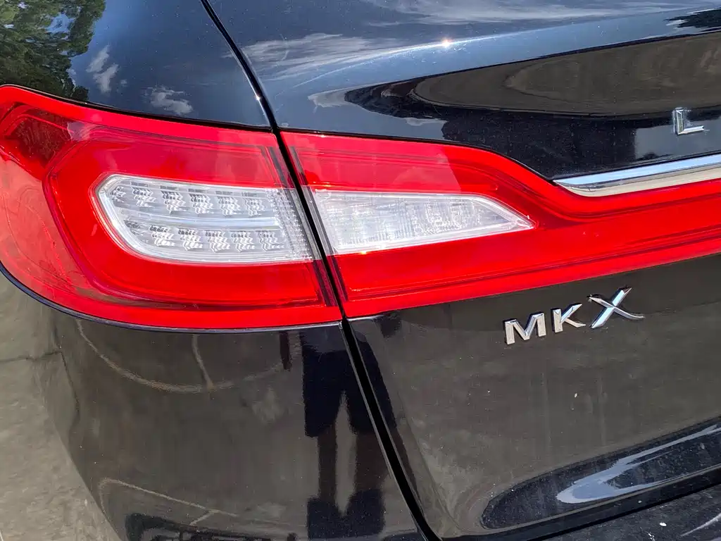 Lincoln MKX 2018 — фото 14