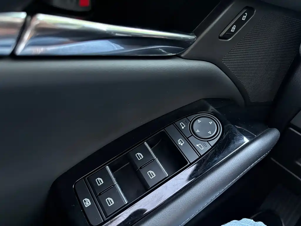 Mazda 3 Axela 2022 — фото 17