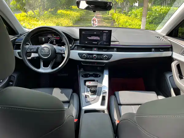 Audi A4L 2022