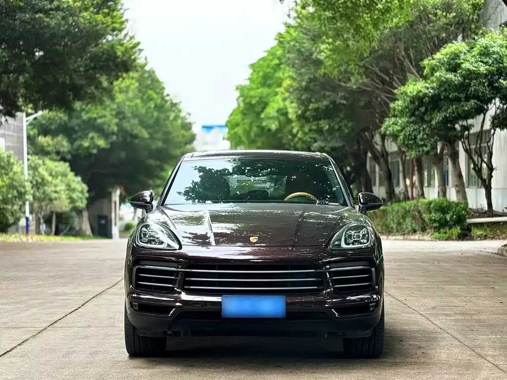 Porsche Cayenne 2022
