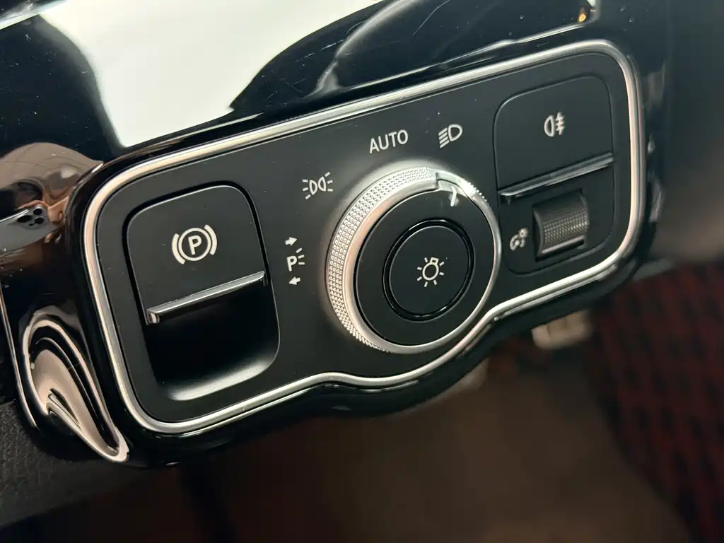 Mercedes-Benz CLA 2022 — фото 23