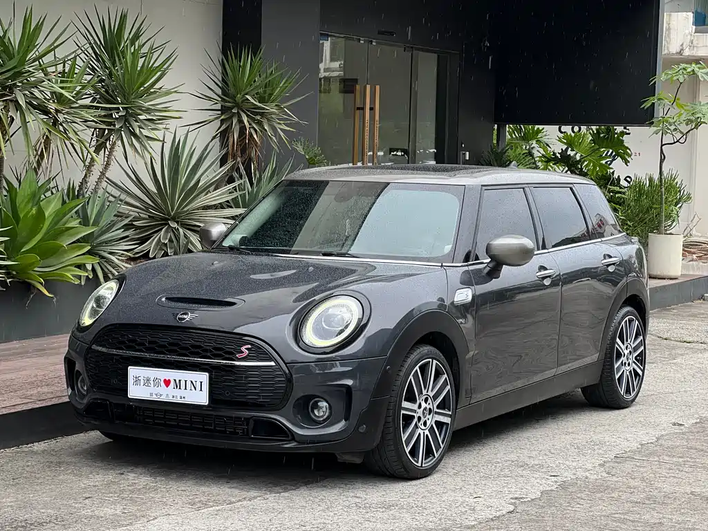 MINI Clubman 2021 — фото 1