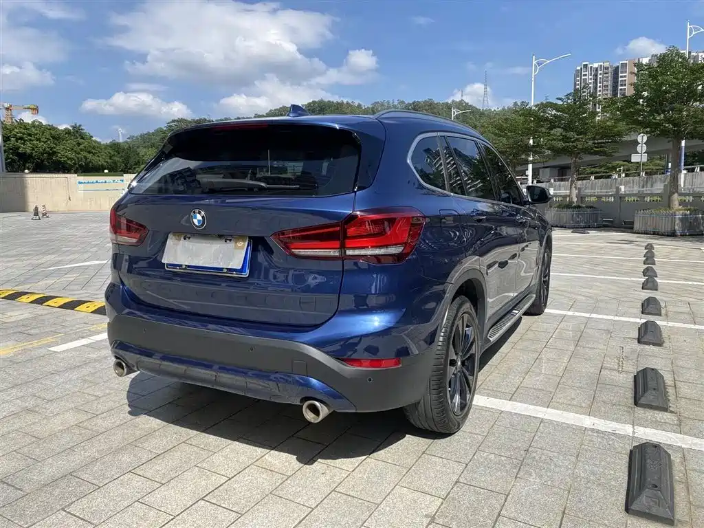 BMW X1 2021 — фото 9