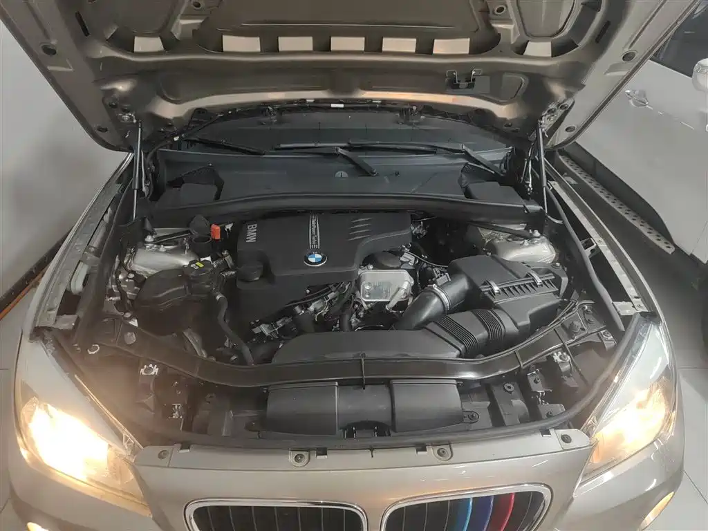 BMW X1 2014 — фото 10