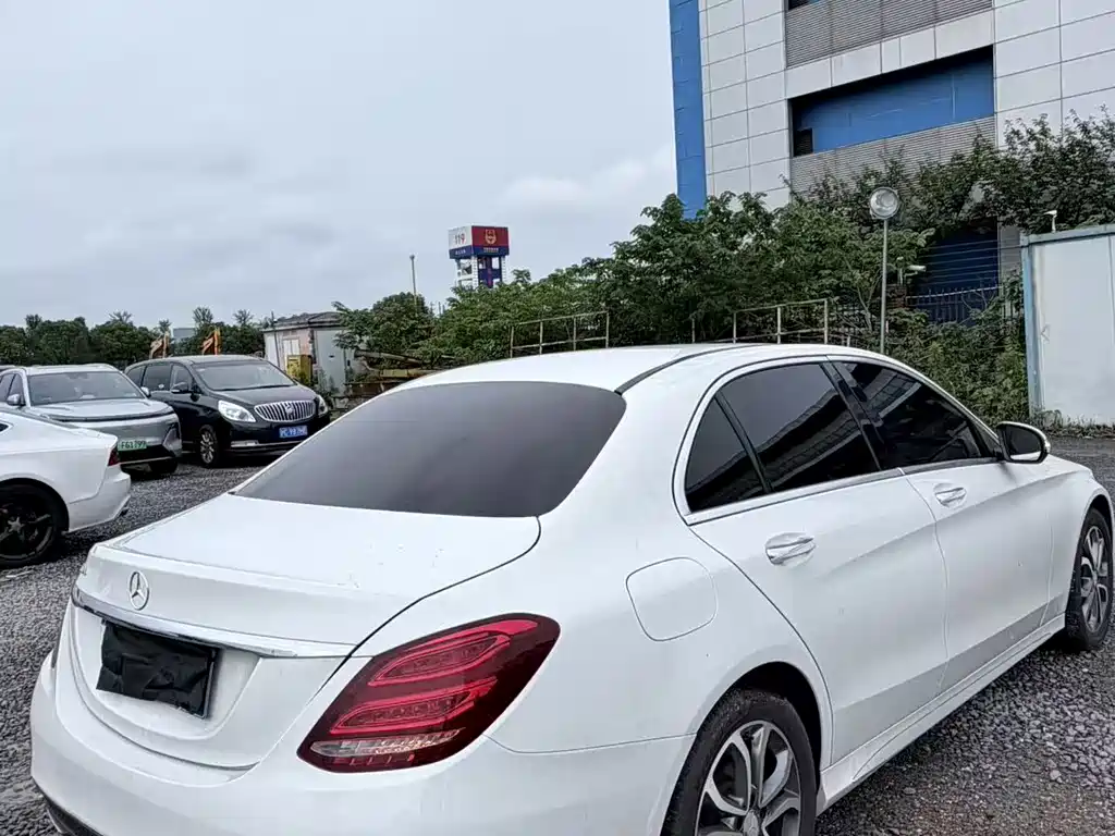 Mercedes-Benz C-Class 2016