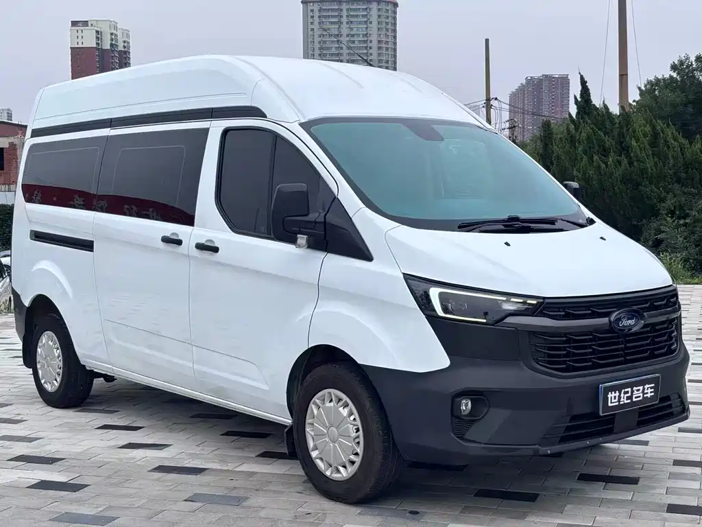Ford Transit 2023 — фото 3
