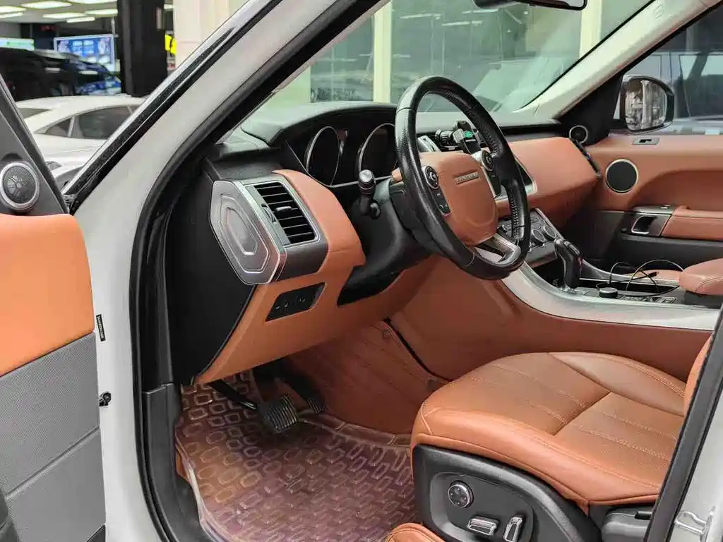 Land Rover Sport 2018