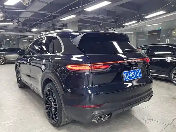 Porsche Cayenne 2020