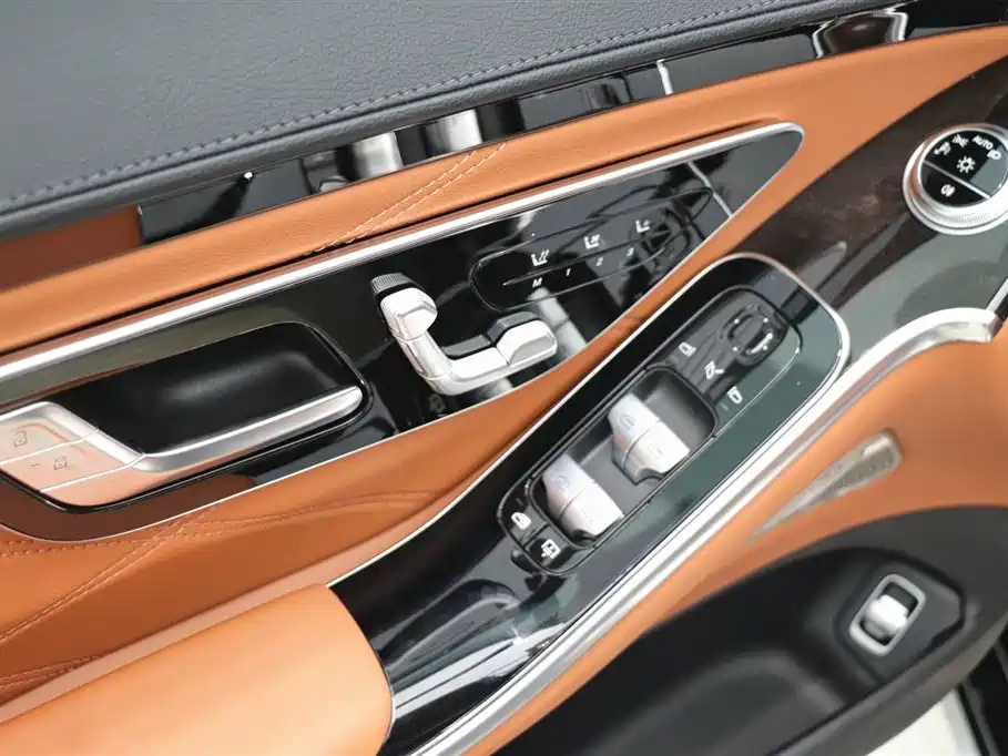 Mercedes-Benz S-Class 2023 — фото 12