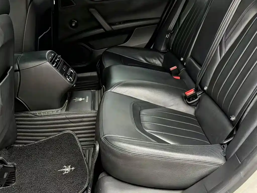 Maserati Quattroporte 2015
