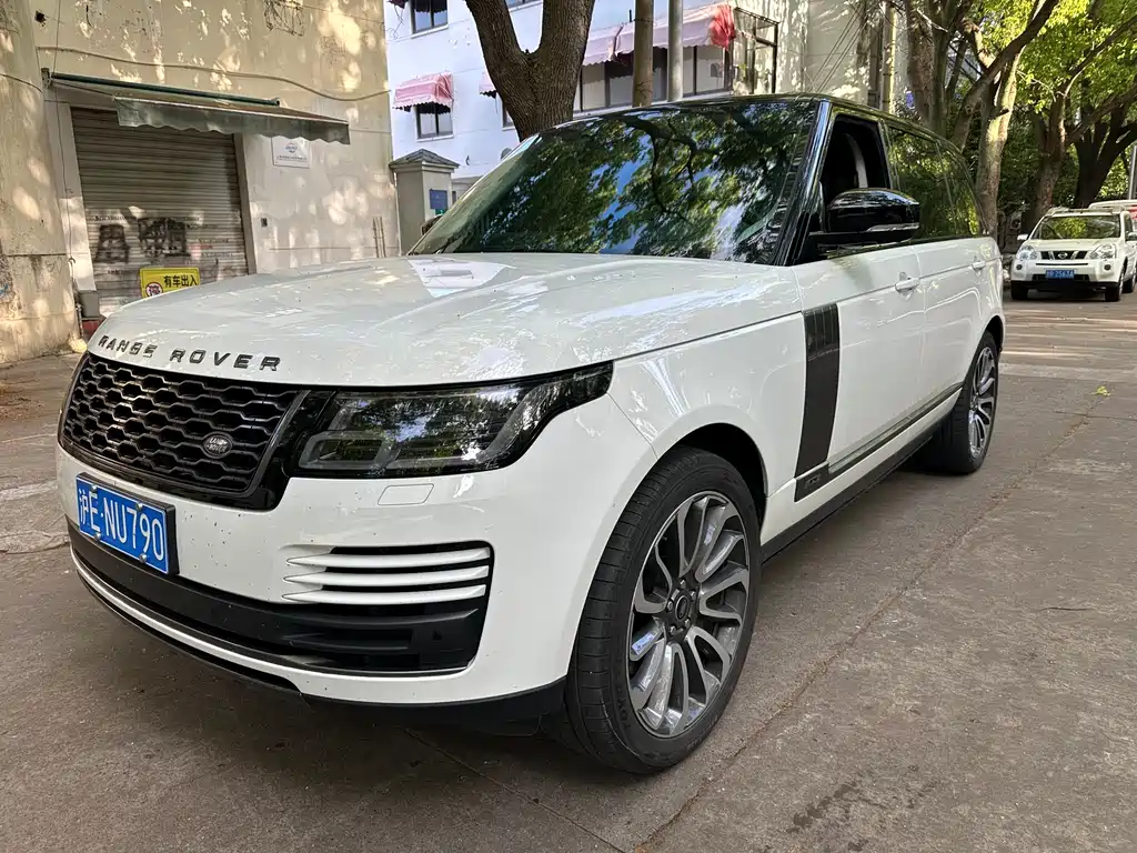 Land Rover Range Rover 2021 — фото 1