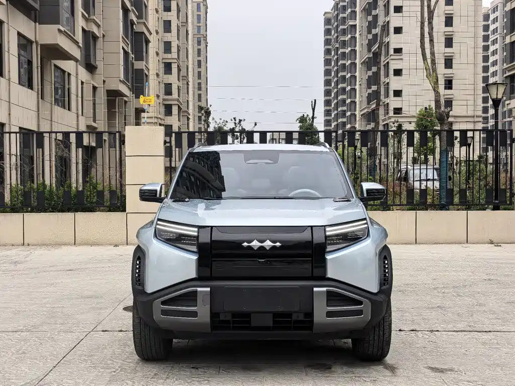 Fang Cheng Bao Titanium 3 2025