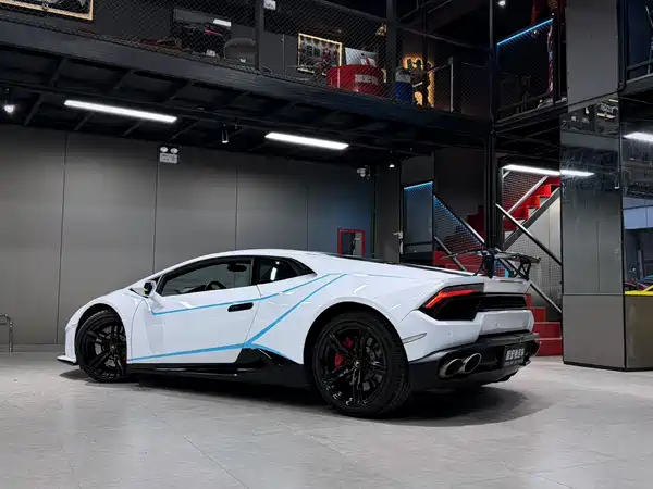 Lamborghini Huracan 2016