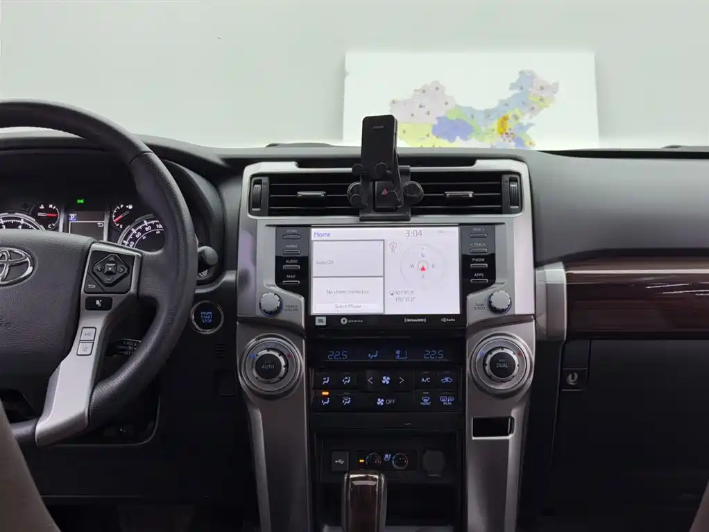 Toyota Land Cruiser 2020 — фото 12